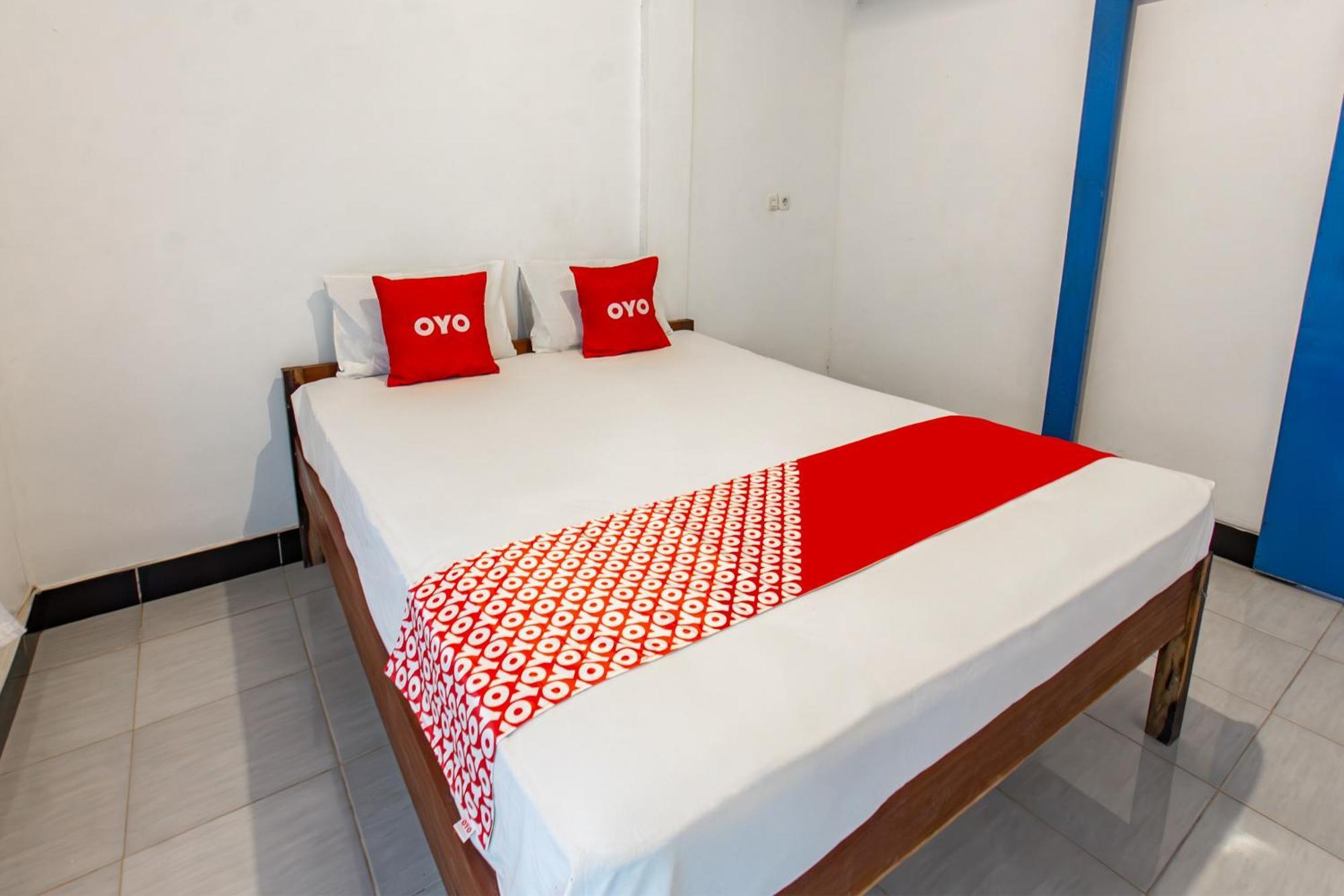 Oyo 93359 Kawi Homestay Praya Exterior foto